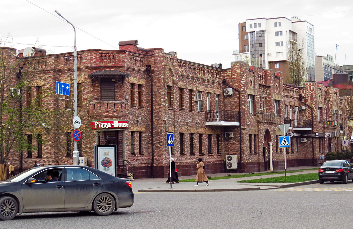 Английский замок в Чечне? Да, есть и такое. | Субъективный путеводитель |  Дзен