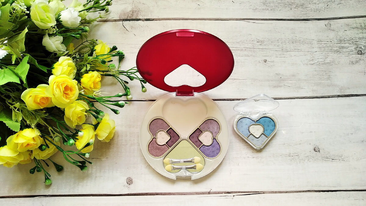 Тени для глаз Ruby Rose