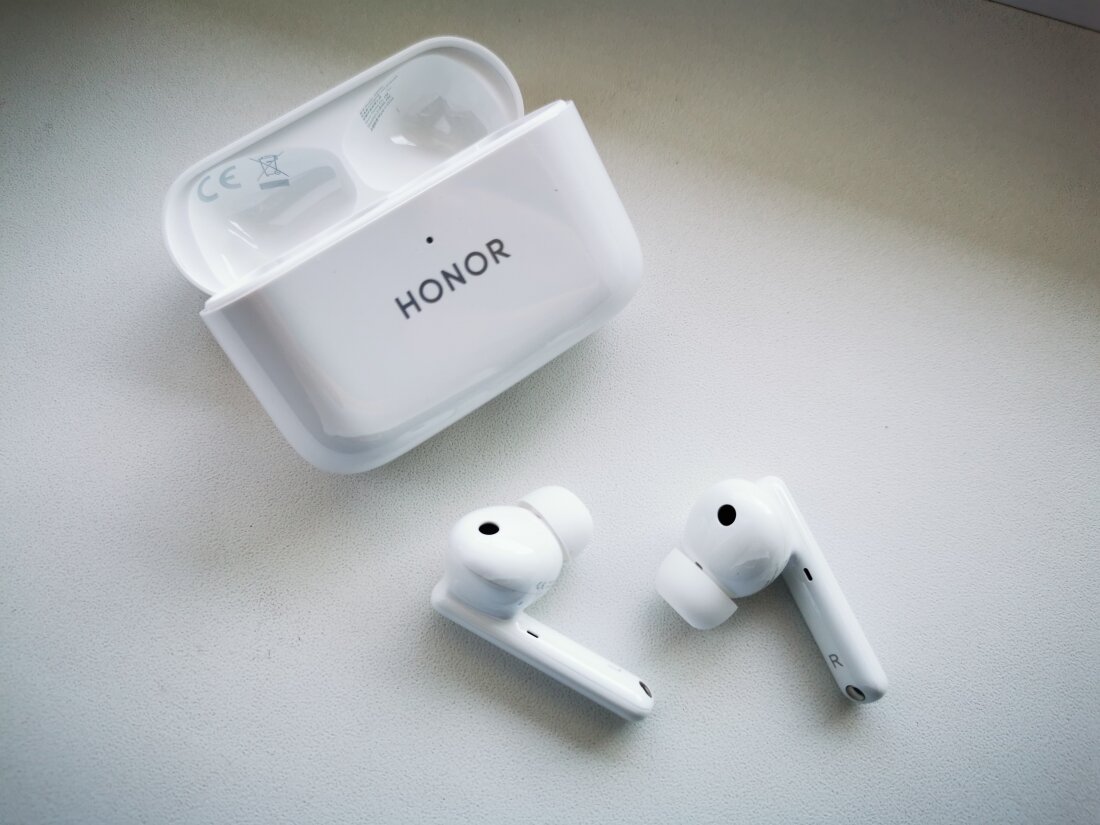 Honor earbuds 2 купить. Наушники TWS Honor Earbuds 2 Lite белый. Беспроводные наушники Honor Earbuds 2 Lite. Наушники TWS Honor Earbuds 2. Наушники беспроводные хонор Еарбудс 2 Лайт.