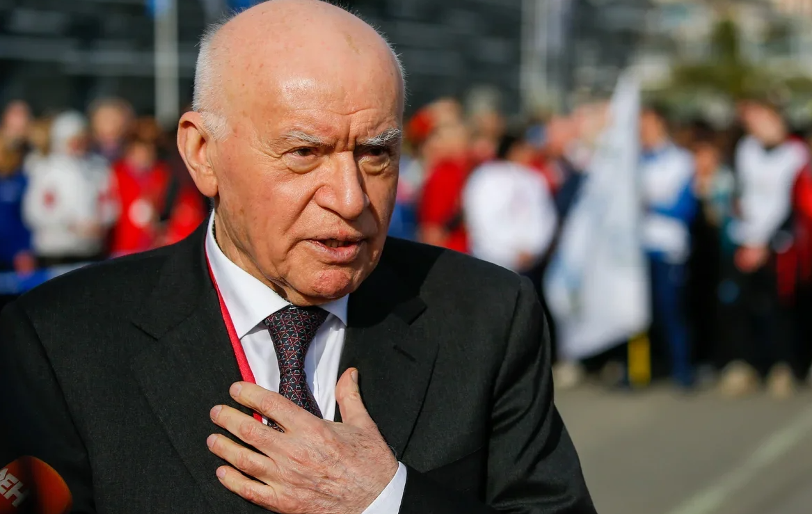 Сколько будет 5 8 5. Сколько будет 2 на 9. Шесть десятков. Сколько будет икс равно. Разрядные числа пример.