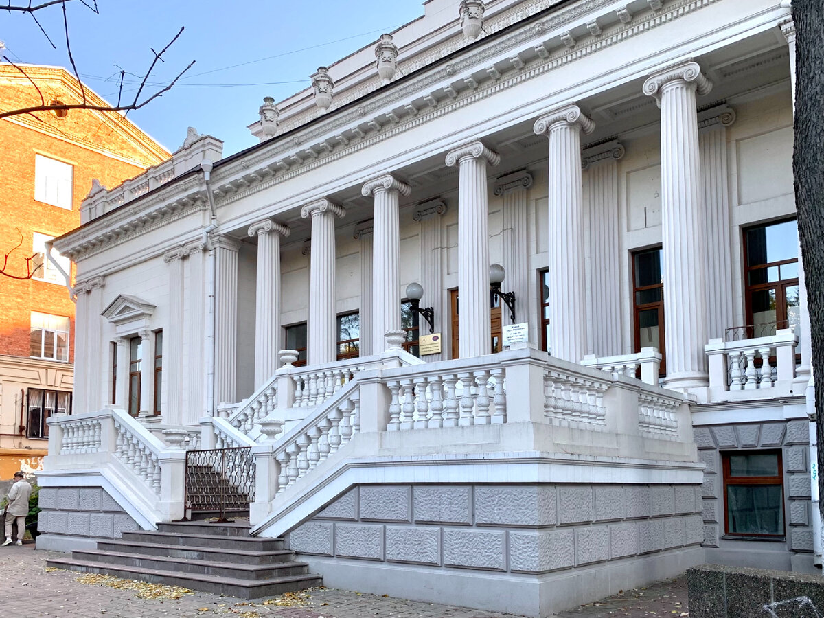 Особняк Парамонова, Ростов-на-Дону. Памятник архитектуры. Мобильное фото автора