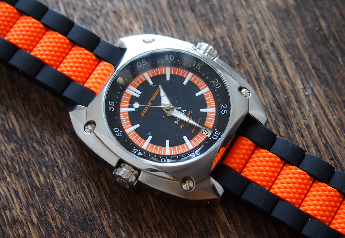 Amfibia Scuba 2416b/070449. Амфибия 2416б. Vostok Europe амфибия. Часы Amfibia Reef Orange. Восток турист часы