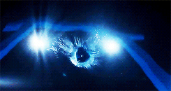 Существует альтернативная версия концовки фильма. Менее романтичная. Фото из открытых источников.