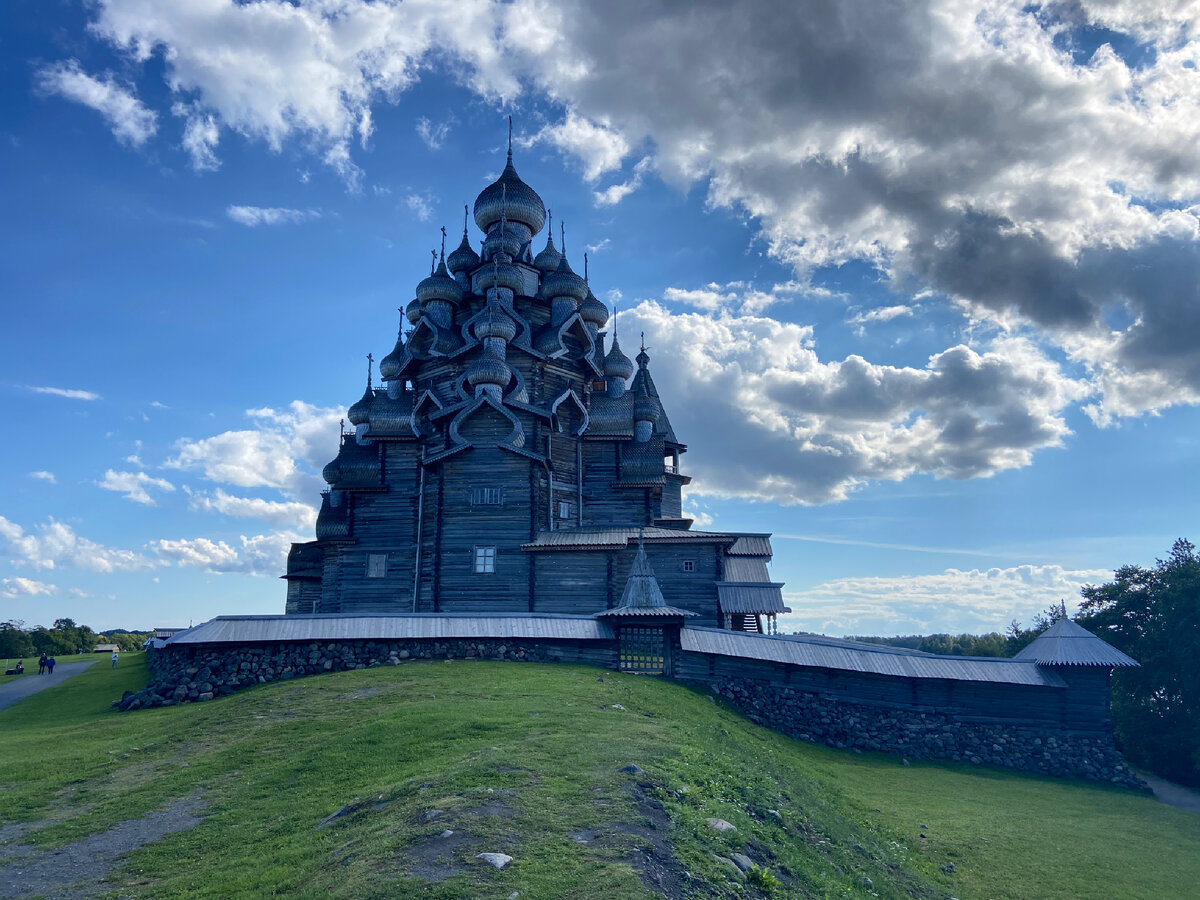 Церковь воскрешения Лазаря Кижи