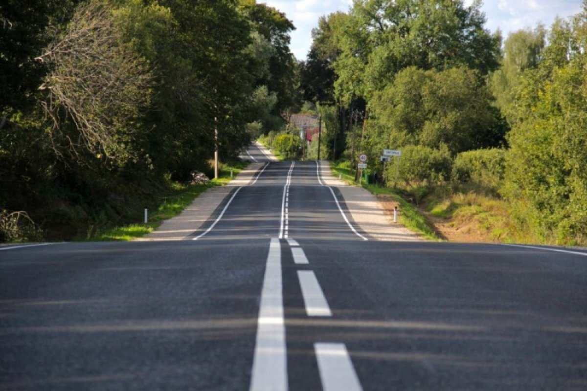    В Псковской области отремонтировали более 13 км дороги «Порхов-Успенье»