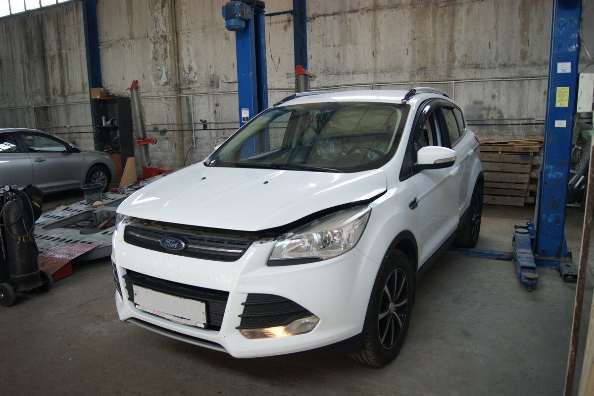 FORD KUGA