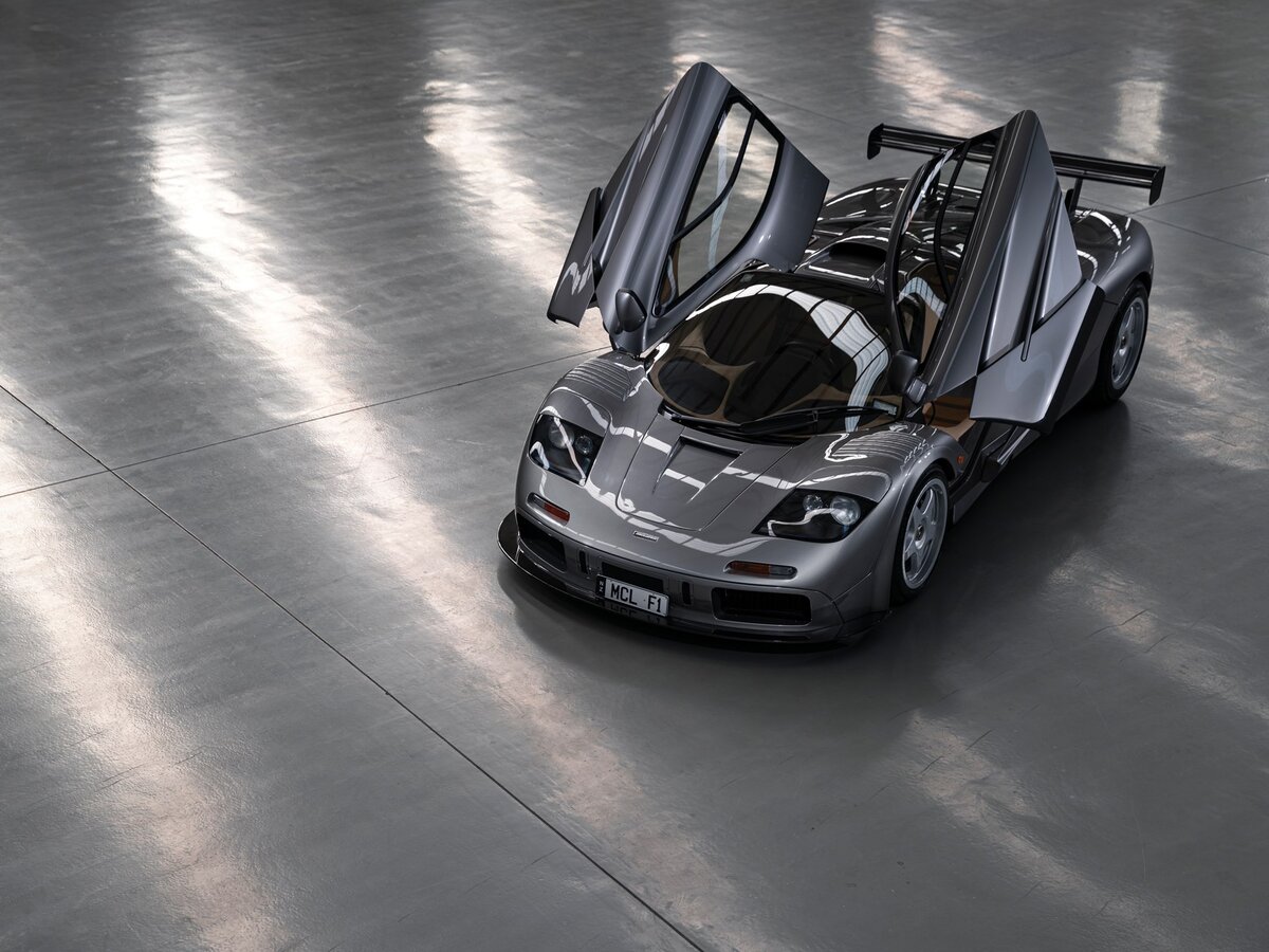 Машина MCLAREN f1