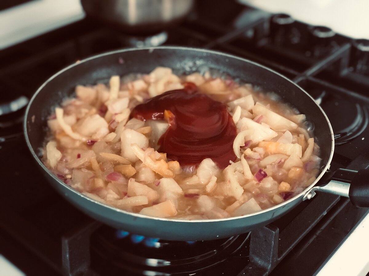 Курочка по-китайски. За уши не оттащишь.