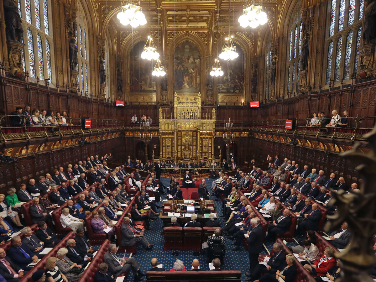 Палаты парламента Великобритании называются:. Парламент Англии 11832. Парламент Англии 1968. Палата лордов.