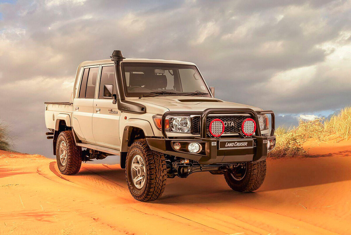 Toyota Land Cruiser 76 Pickup