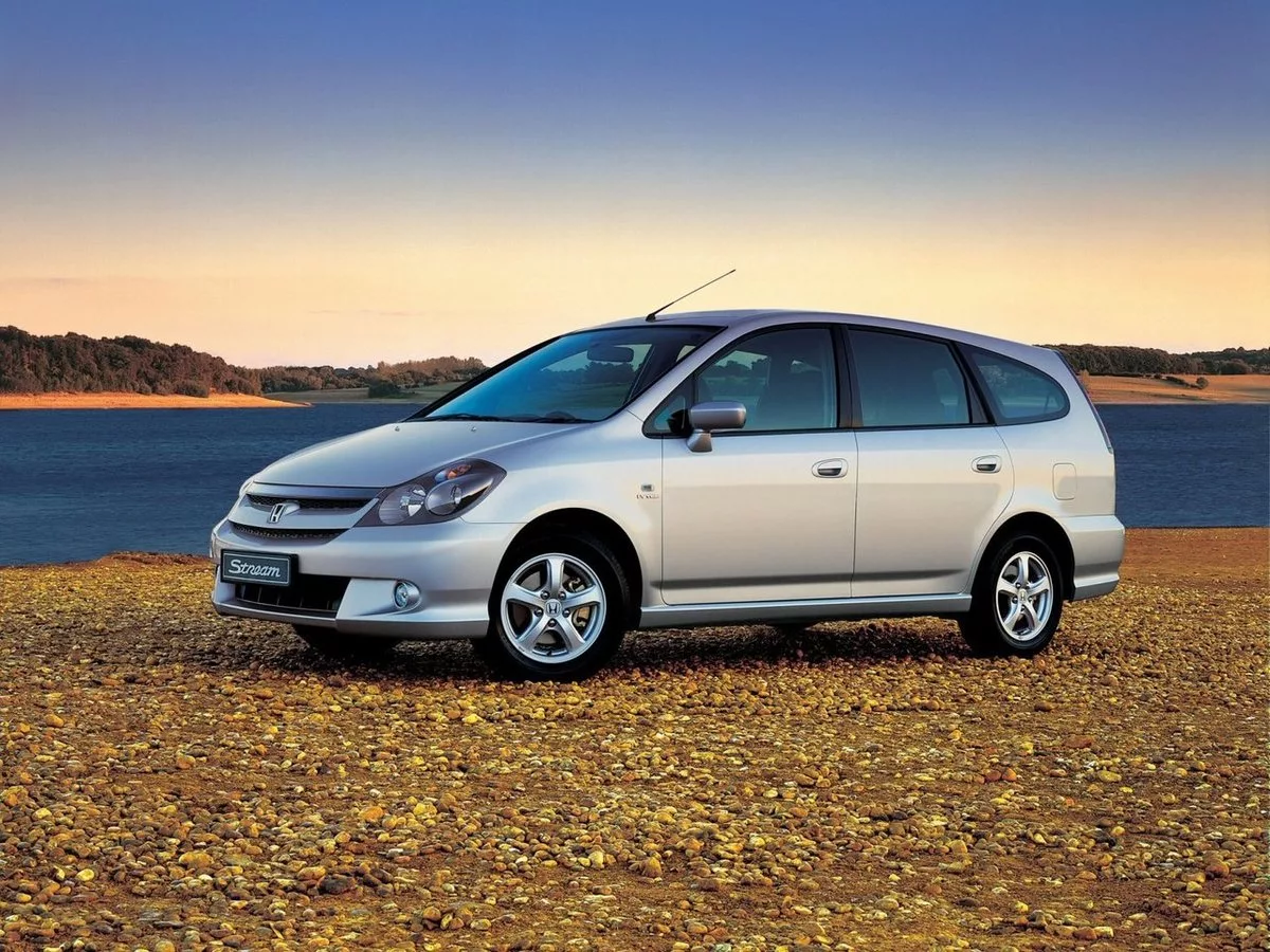 Honda Stream. Фотография взята с сервиса Яндекс Картинки