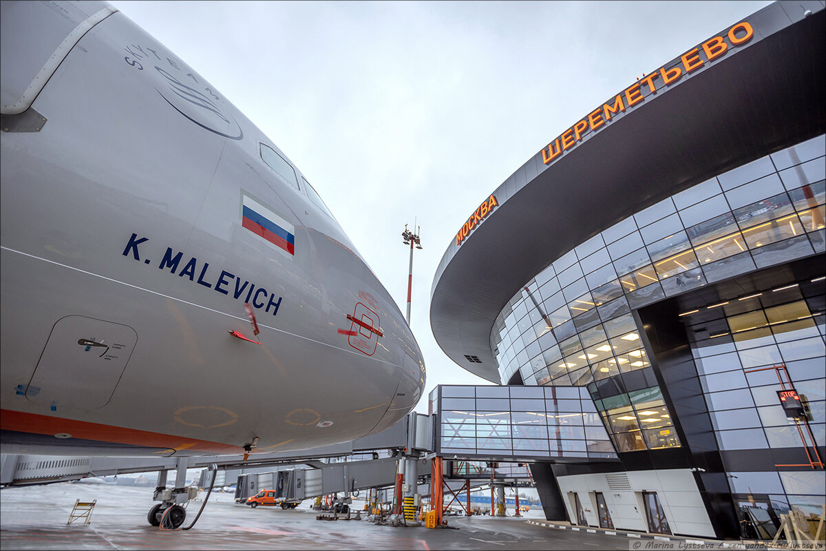 Cosmos selection moscow sheremetyevo. A320 Аэрофлот Малевич. Аэропорт Шереметьево терминал в. Аэропорт Шереметьево снаружи. Аэропорт Шереметьево c.