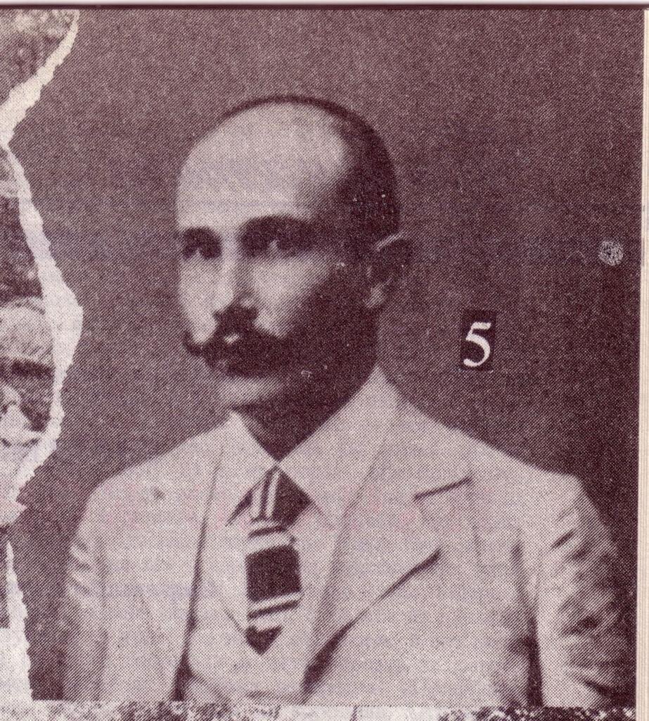 Фрагмент фотографии Савинкова, сделанной, кстати, в Вологде. 