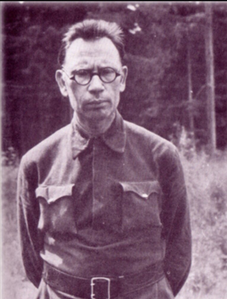 Пленный генерал А. Власов 