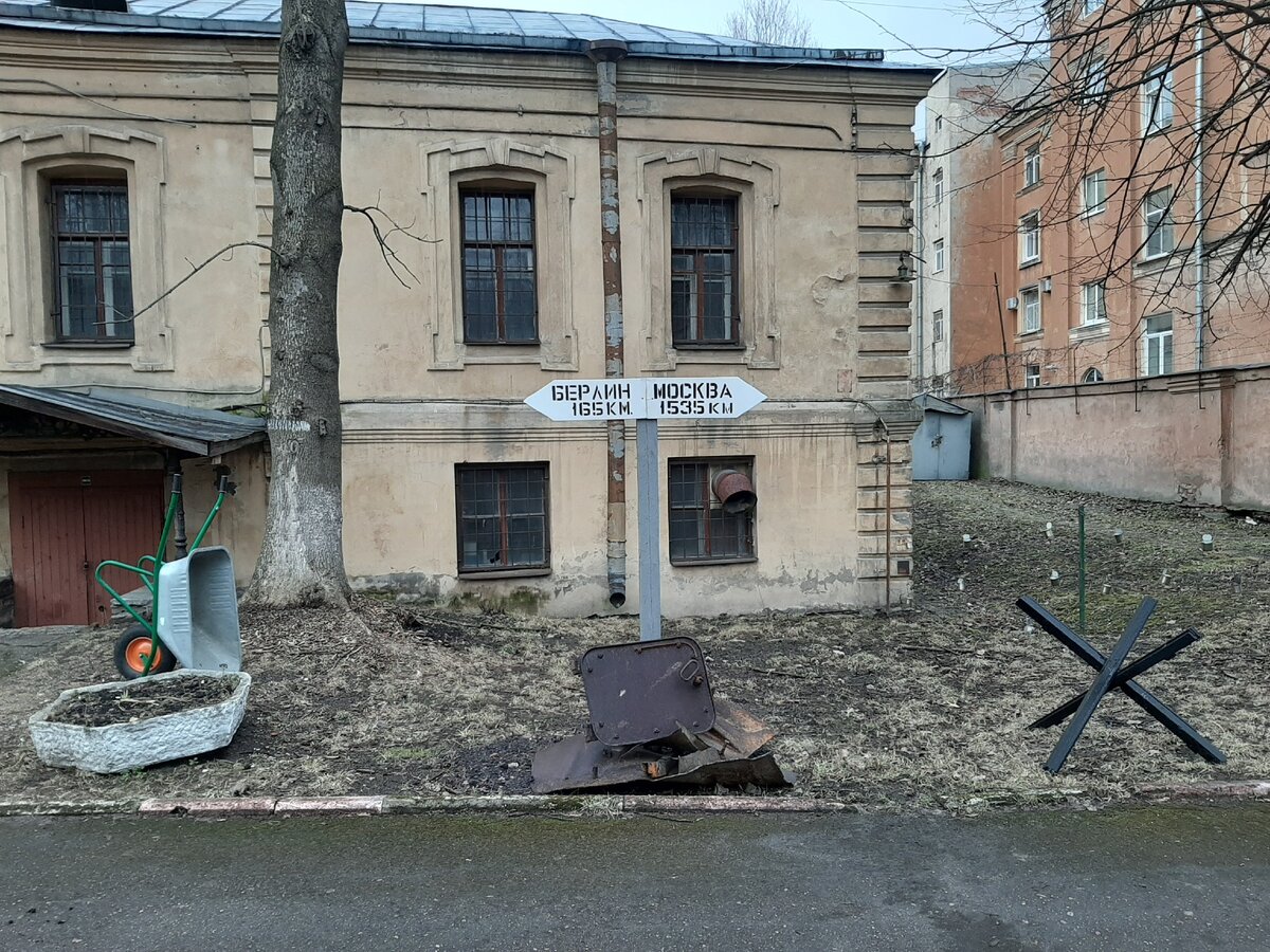 Как будто это не Петербург вовсе.