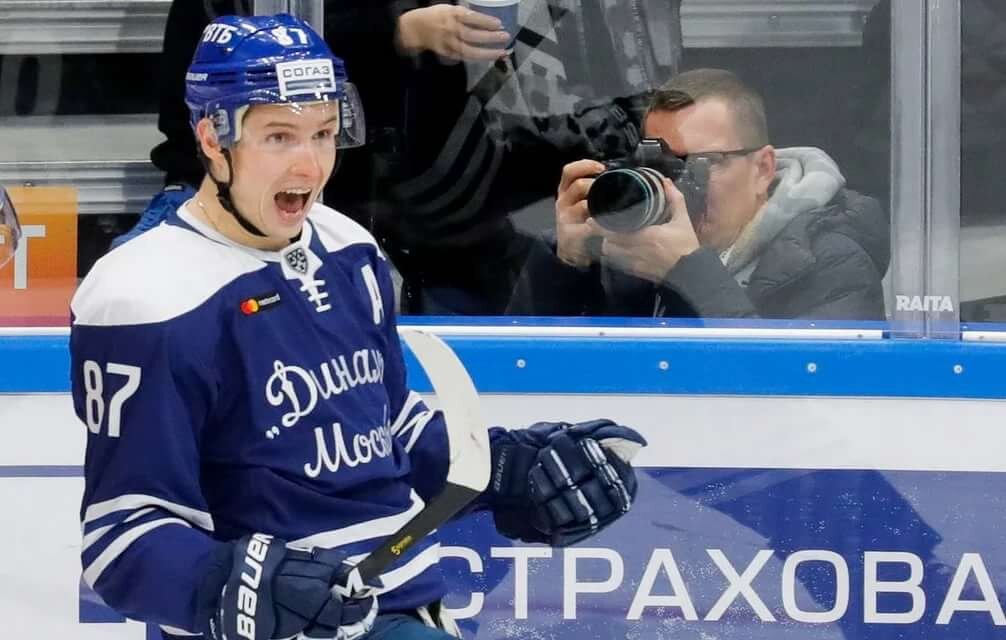 Нападающий «Динамо» Вадим Шипачёв 