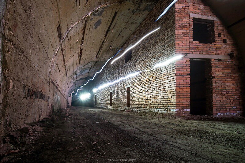 Знаменитая недостроенная секретная подземная база для атомных подводных лодок СССР