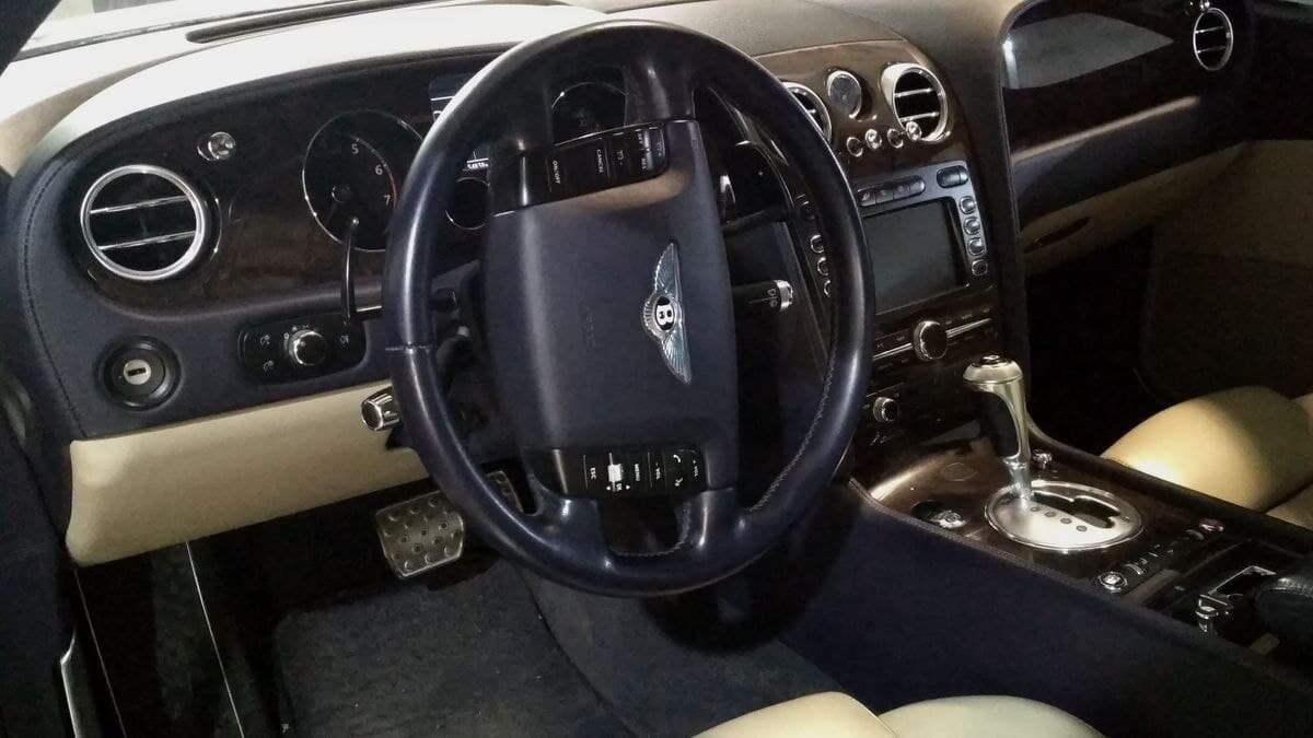 Bentley Continental GT 6.0 L twin turbo - поселилась в блоке front body control module, непонятная ошибка 