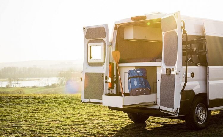 Опциональная выдвижная задняя часть упрощает уход.