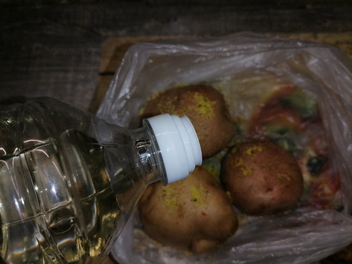 Расскажу, как по-новому сварить самую ароматную и вкусную картошку "в мундире". Без воды и соли, за 4 минуты