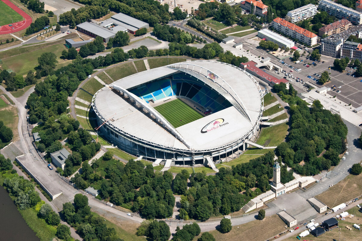 Ред Булл Арена