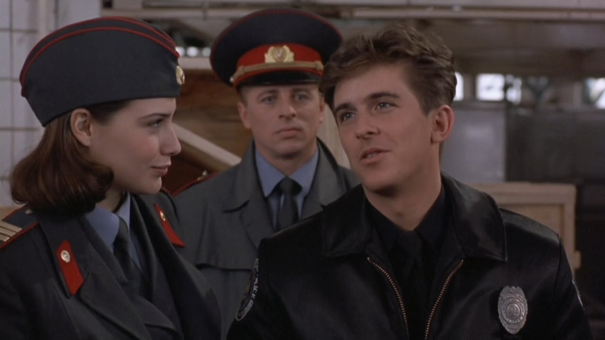 кадр из фильма: "Полицейская академия 7" (1994)