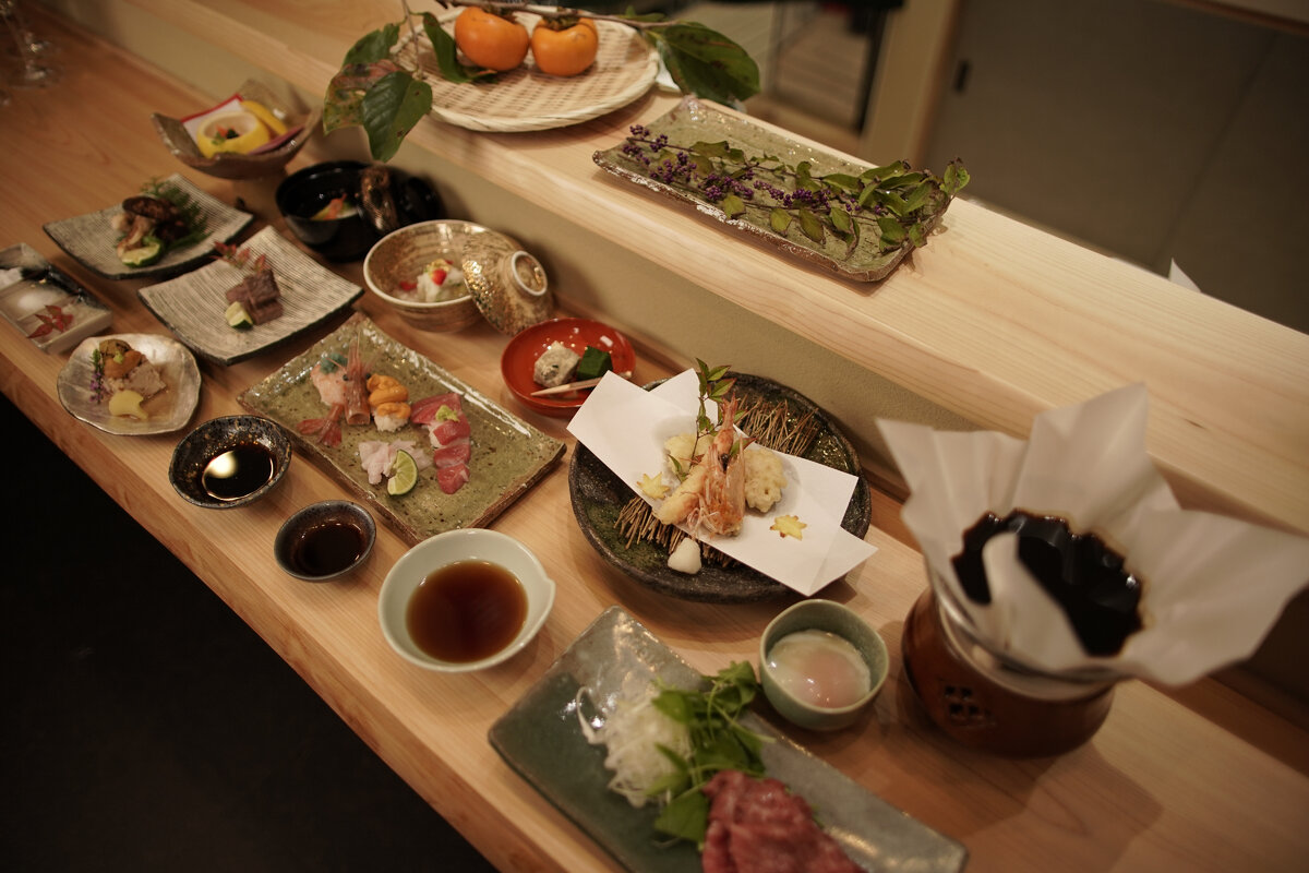 Блюда японской кухни в NEOLD Private House