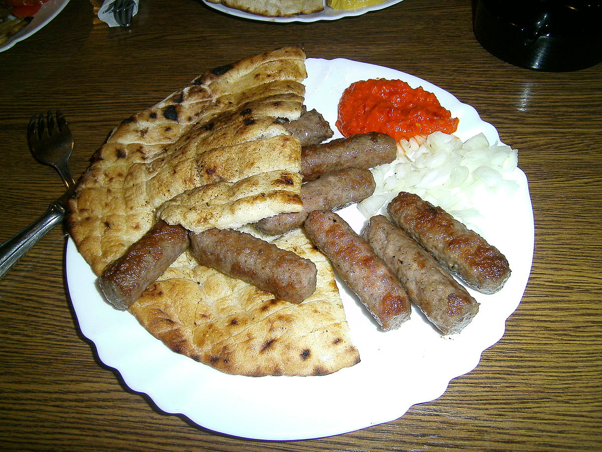 Сербская кухня чевапчичи