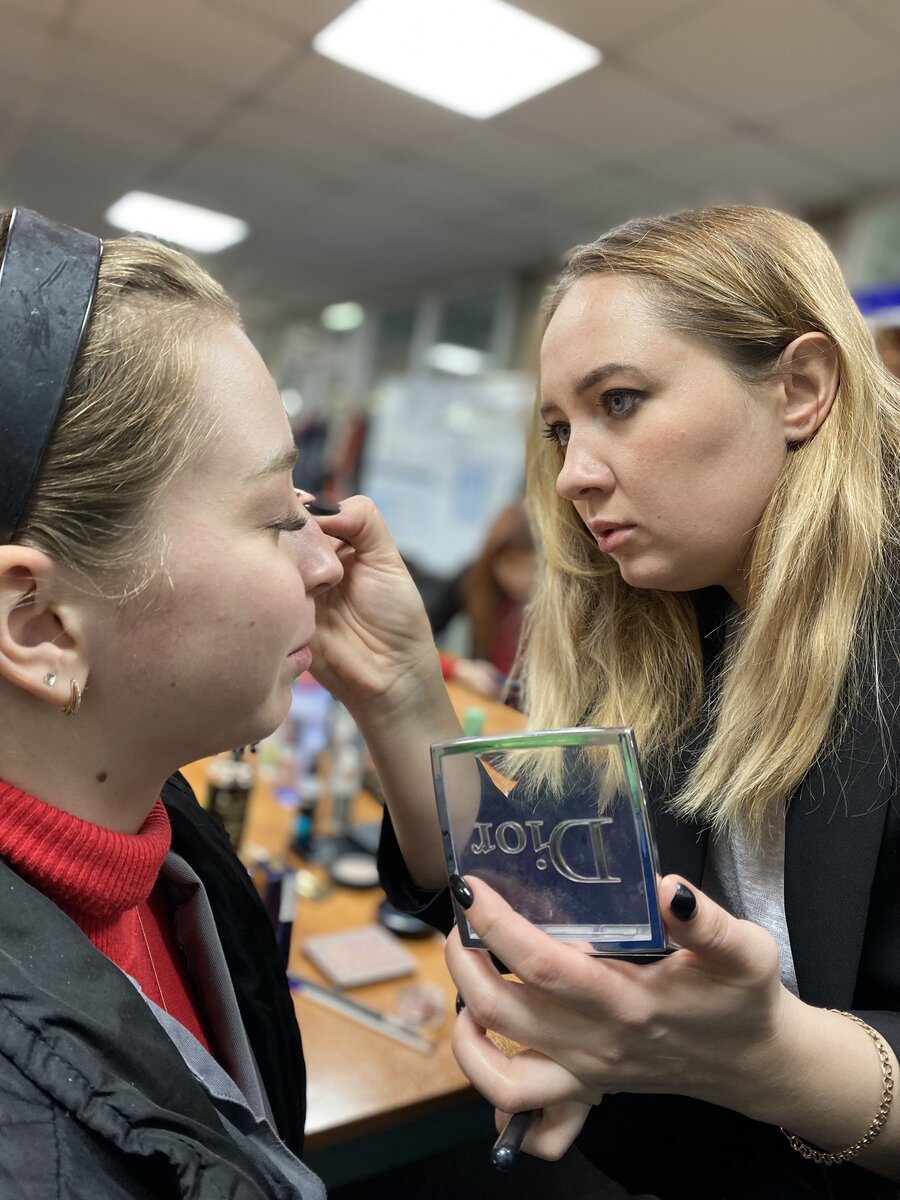 Героиня выпуска Валерия Шелехова и стилист проекта ZAVODчанки Лилия Хаметова