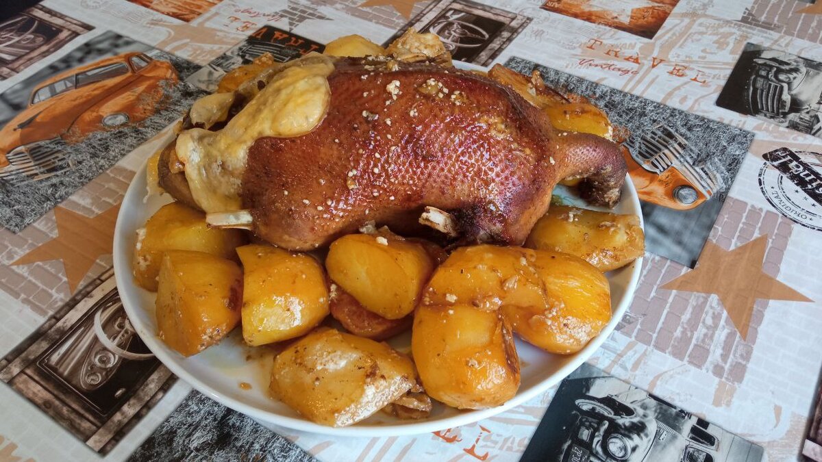 Дикая утка запеченная с картошкой в духовке - Кулинария для мужчин