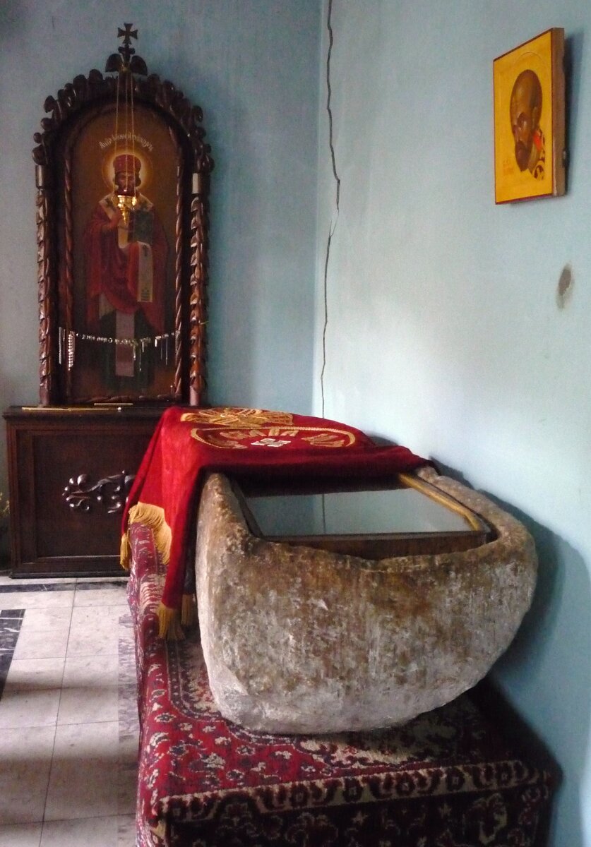 Команы. Место погребения святителя Иоанна Златоуста. Фото из открытых источников интернета.