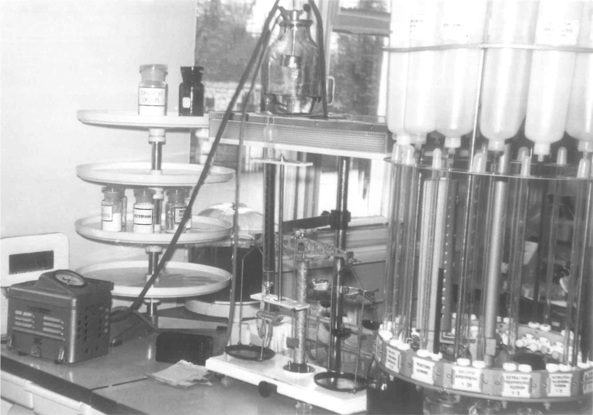 Ассистентский стол