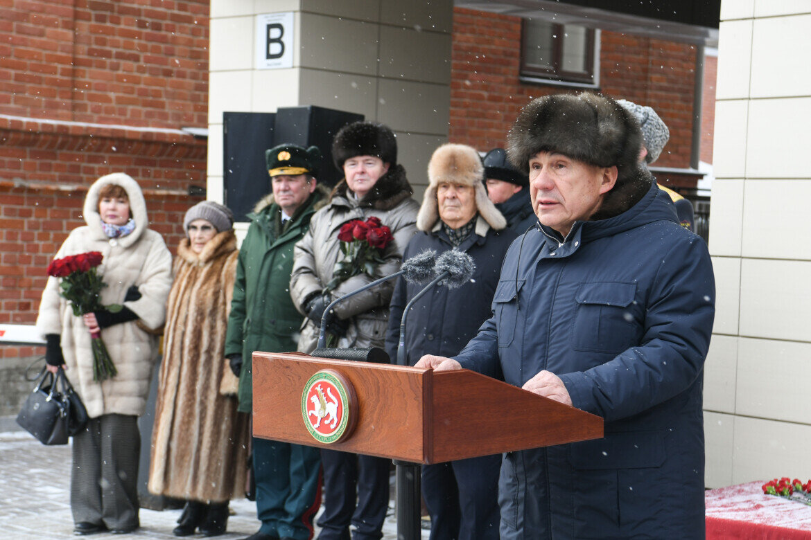 ​Рустам Минниханов: «В годы Великой Отечественной войны более 700 тысяч воинов из Татарстана встали на защиту Родины. Одним из них был Борис Кузнецов»Фото: president.tatarstan.ru 