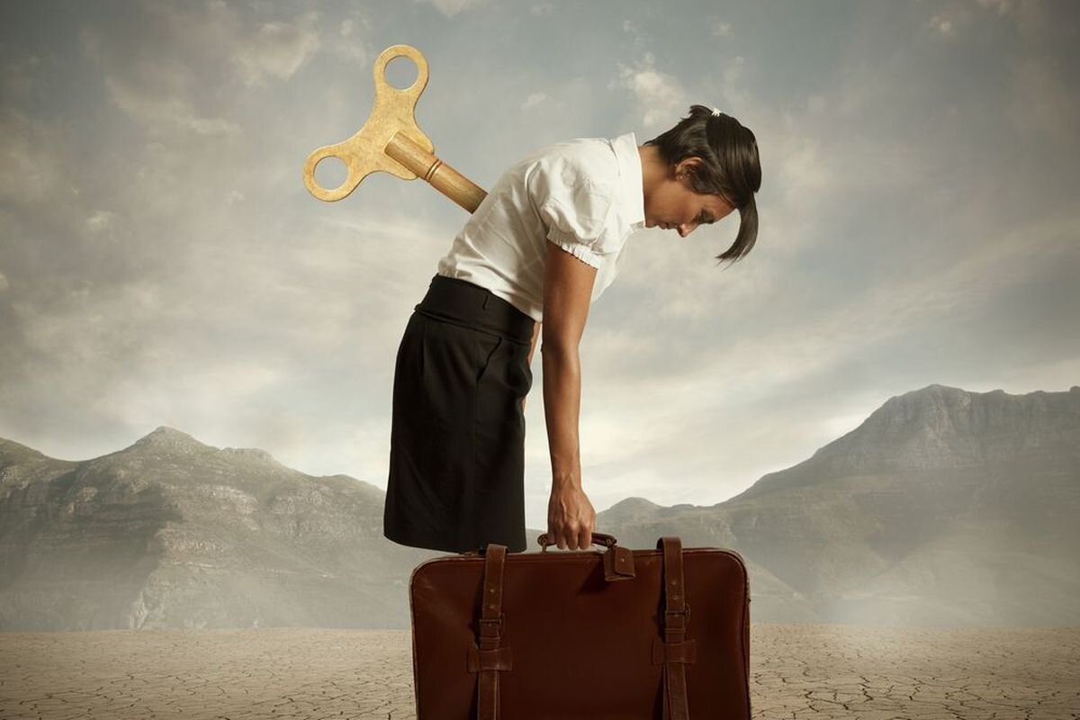 Ум устанет. Насыщение ума заканчивается, когда ежедневные объёмы информации превысят терабайты в день (для человека). 