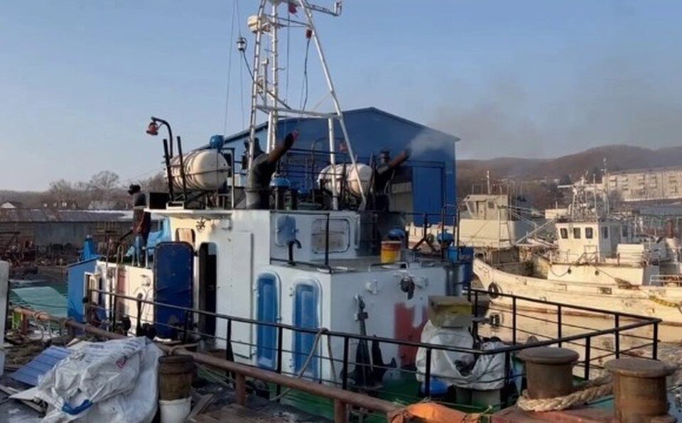     Судно начнет курсировать с завтрашнего дня по стандартному расписанию.