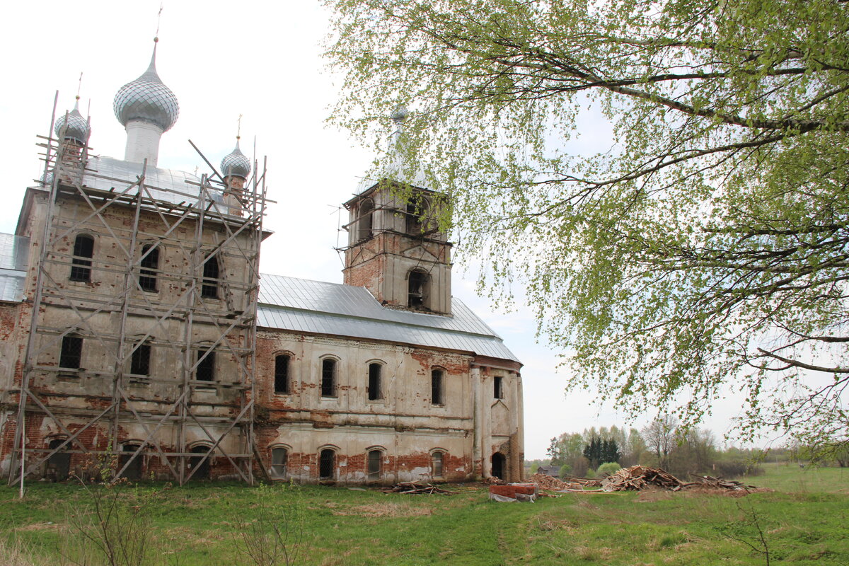 Рп5 село архангельское. Архангельское. Церковь Троицы Живоначальной.. Храм Живоначальной Троицы села Архангельское. Церковь Троицы Живоначальной в п.старый Некоуз. Архангельское Тульская область.