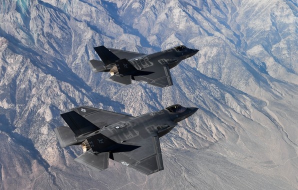 Многофункциональный истребитель  ВВС США F-35.