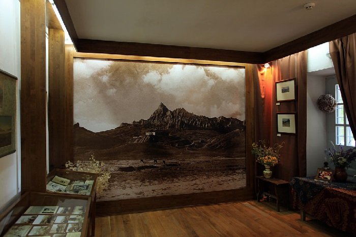 Экспозиция дома-музея М. Волошина. Фото с сайта музея-заповедника «Киммерия М. А. Волошина» 