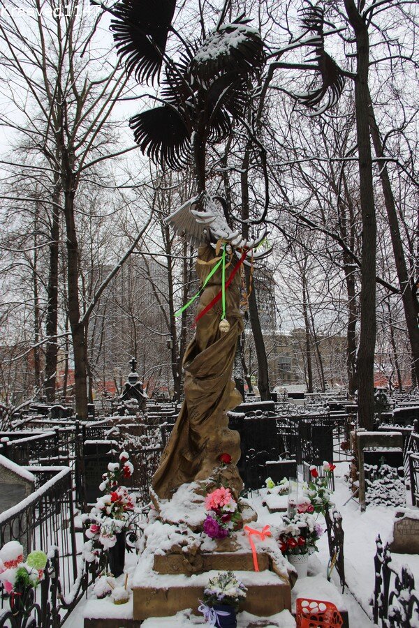 Могила соньки золотой ручки на сахалине фото