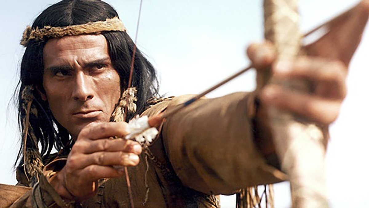 Кадр из фильма Апачи