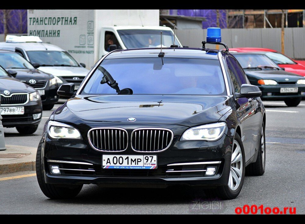 Фото из сайта migalki.net Машина Шувалова Игоря Ивановича