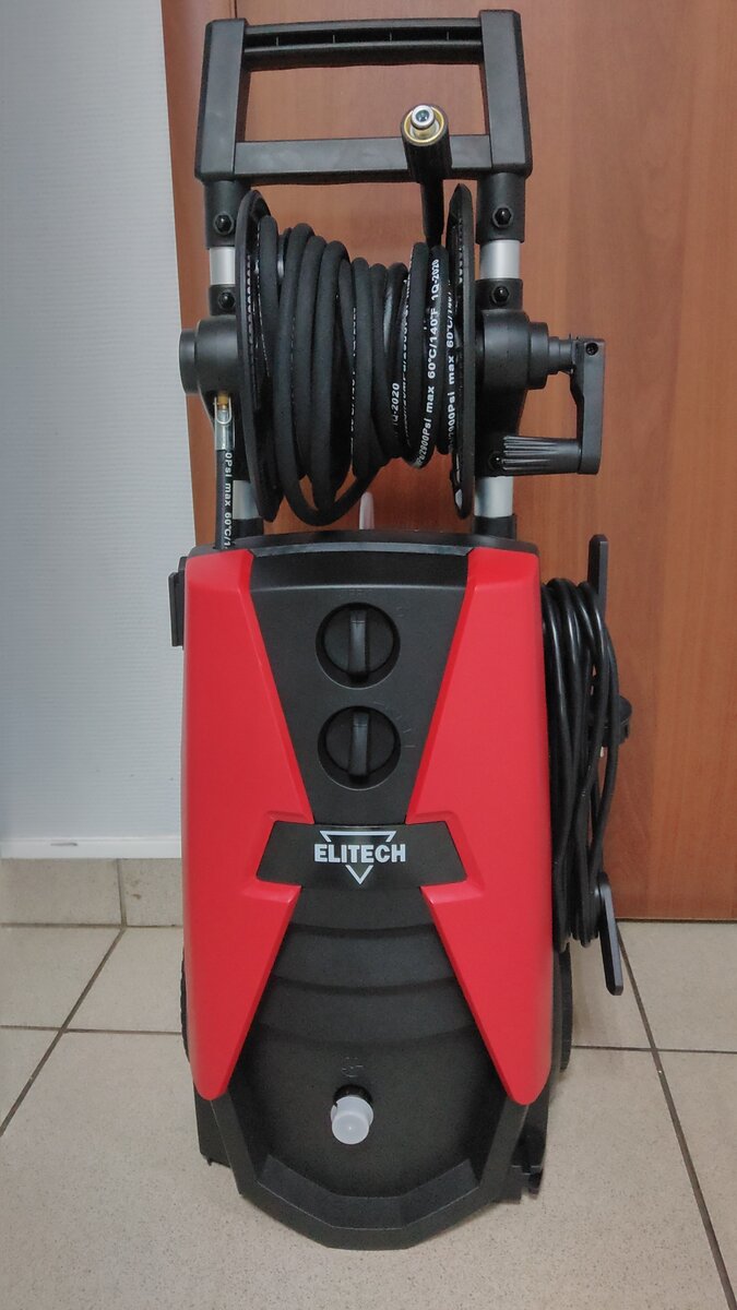 Автомойка Elitech М 2500ИРБК.


