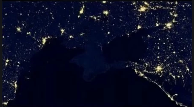 Ночь с 20 на 21 ноября 2015 года, Крым, вид из космоса. Иллюстрация из интернета.
