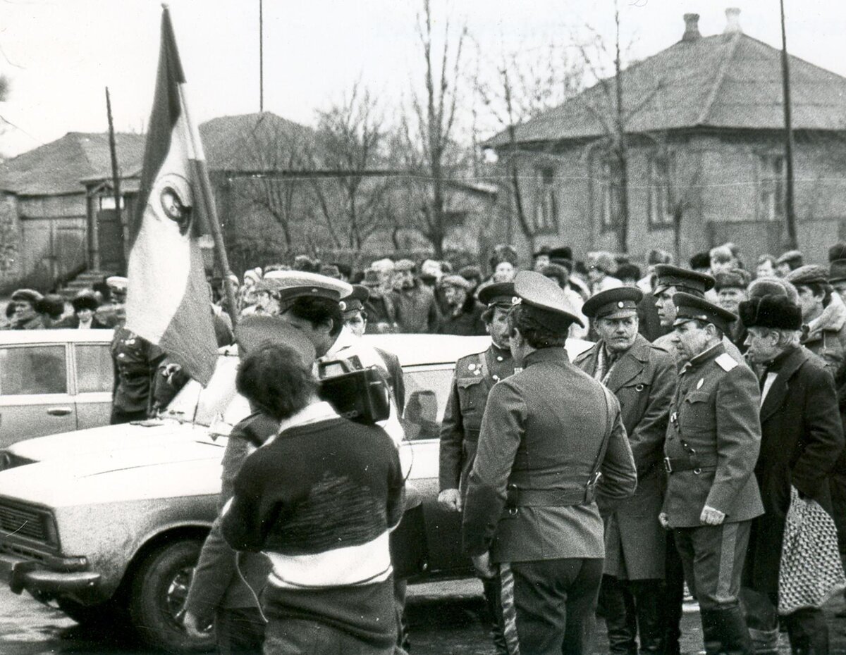 23 декабря 1990г. перед 1-м БК ст. Гундоровской.