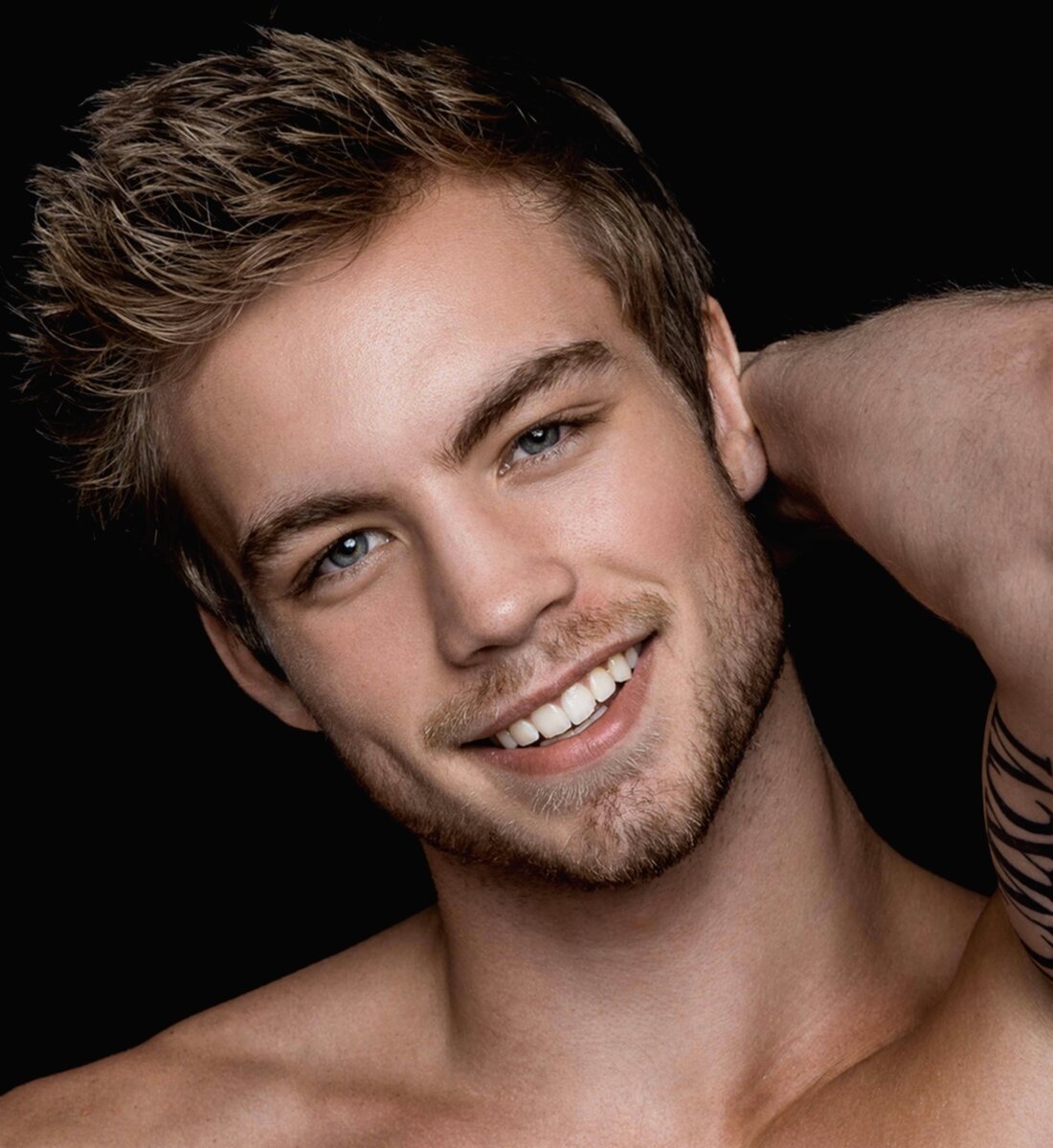 Дастин МАКНИР Dustin Mcneer