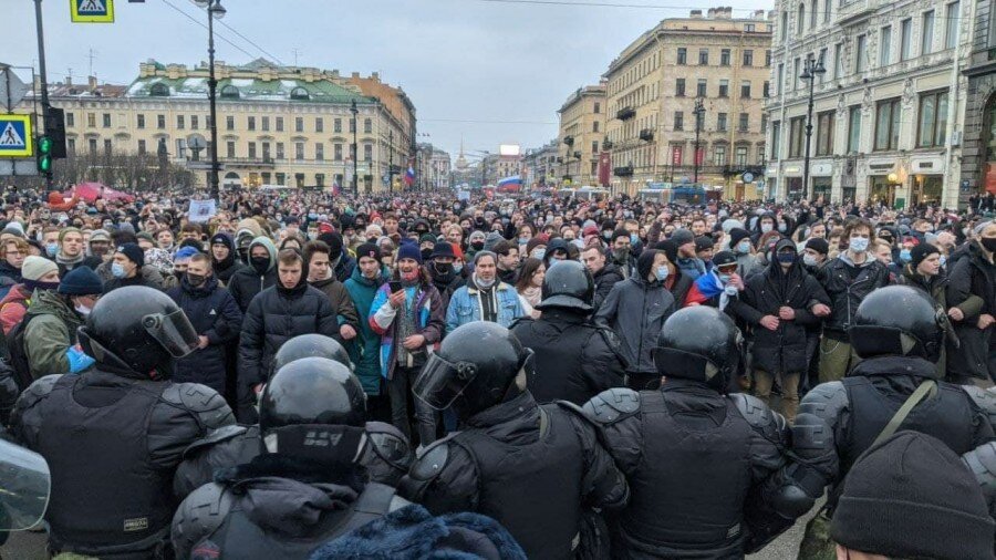 Чего добиваются митингующие?