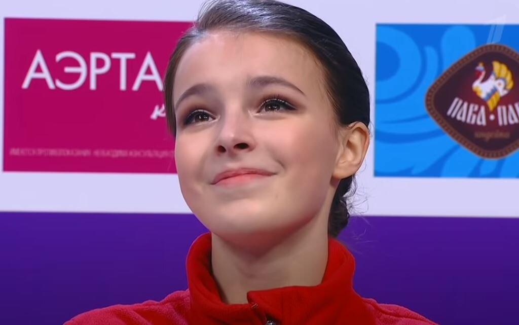 Анна Щербакова. Чемпионат России по фигурному катанию. Источник фото: YouTube канал Первого канала.