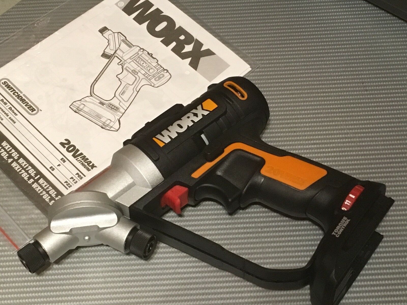 Шуруповерт WORX с двойным поворотным патроном0