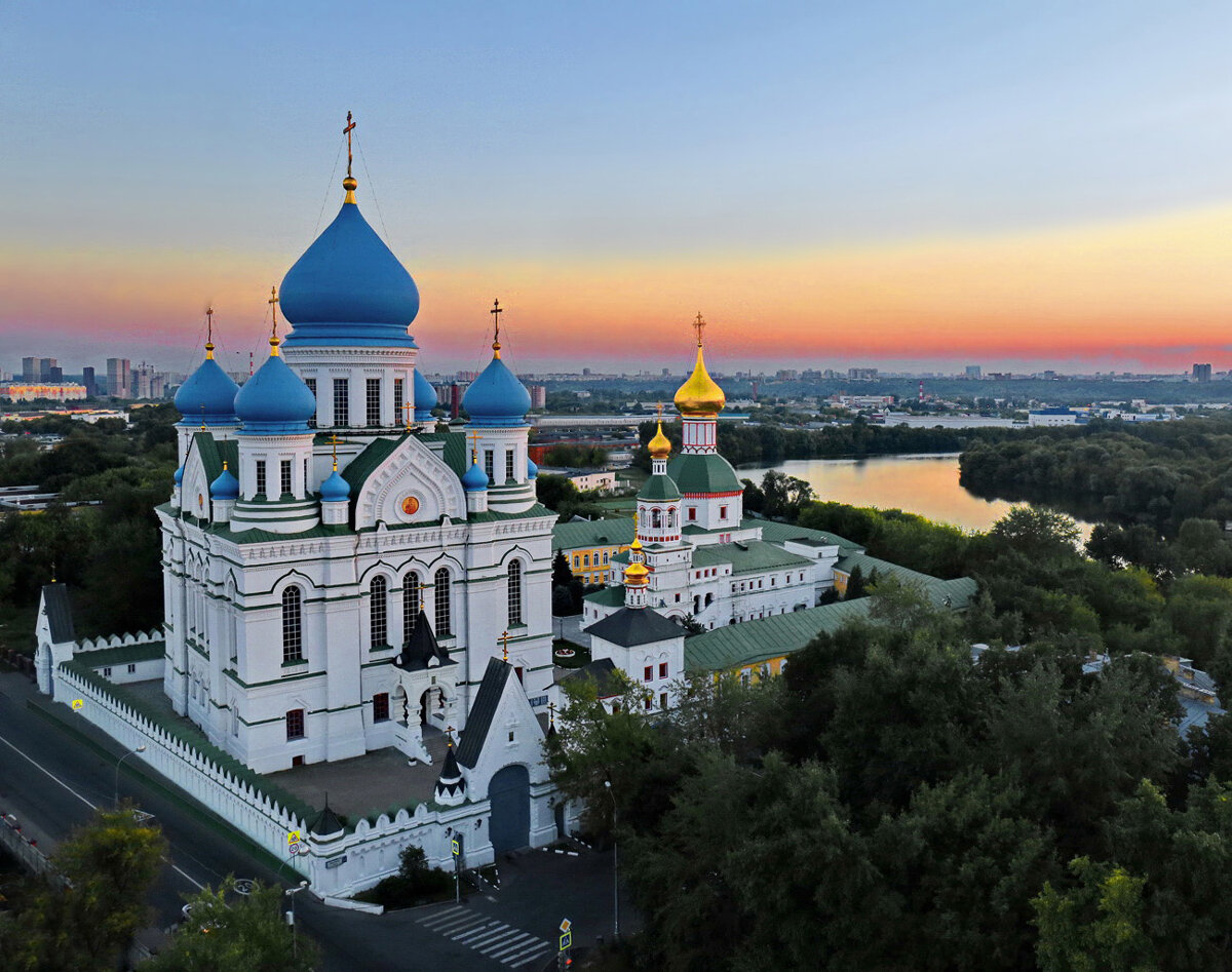 Николо-Перервинская обитель с высоты птичьего полета