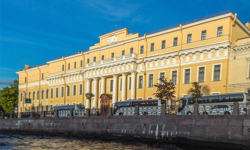 Юсуповский дворец в ракитном